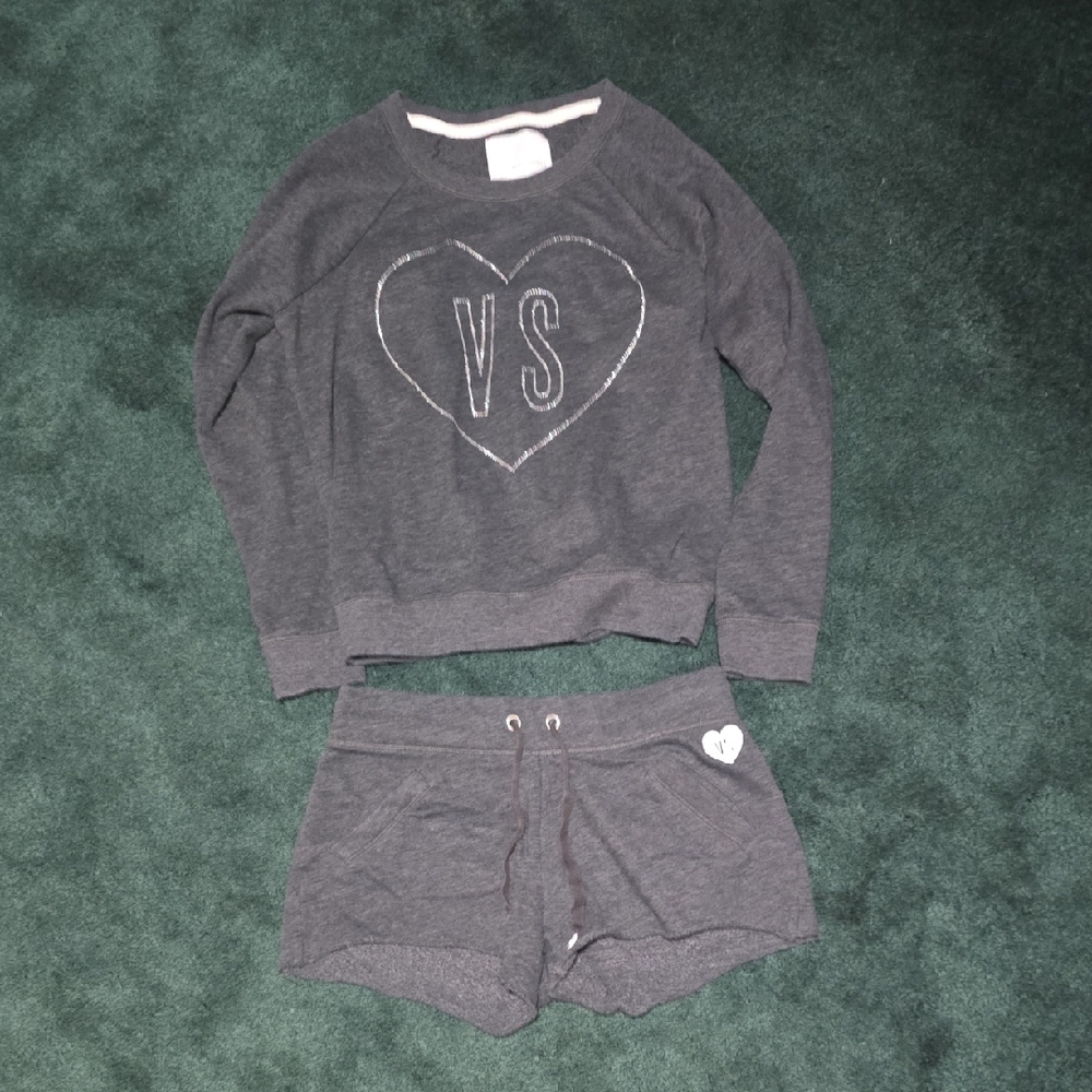 Victoria's Secret Charcoal Heart Lounge Top